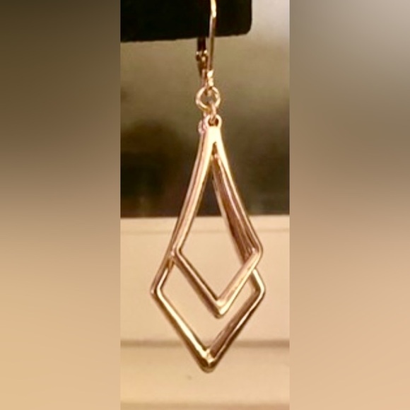 Jewelry - Earrings Gold Tone Geometric Drop
